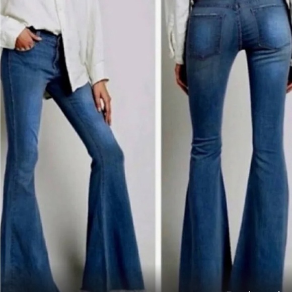 Ag Adriano Goldschmied Denim - ALEXA CHUNG AC For AG
Women's Wide Flare Jeans